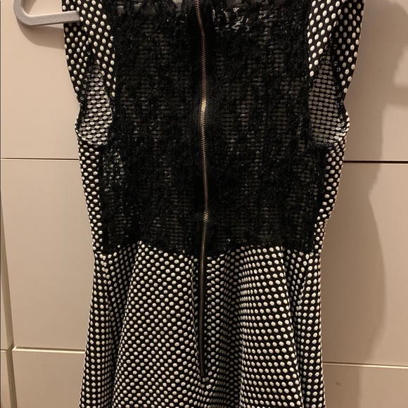 Peplum black/white Polkadot top, Forever 21 - Picture 2 of 4